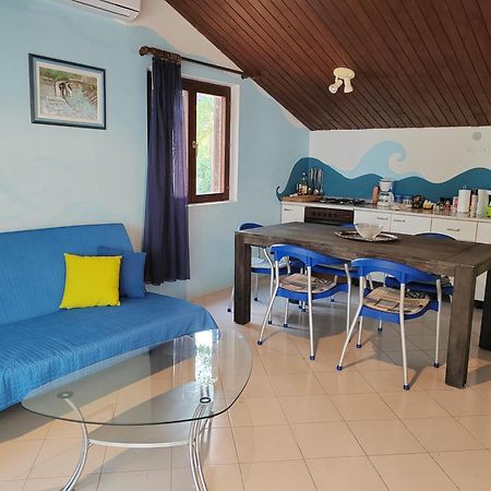 Apartment Veroni Sveta Nedelja  Esterno foto